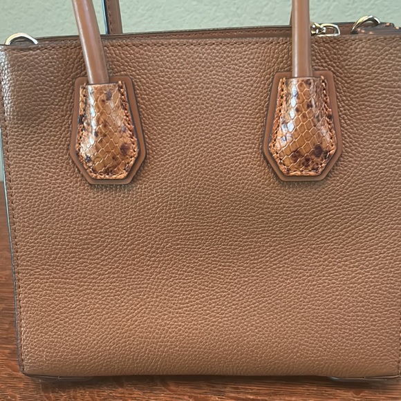 Michael Kors Mercer Small Satchel/Crossbody - Picture 6 of 15
